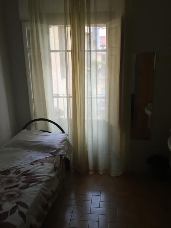 Hostel Veronique Флоренция Стая снимка