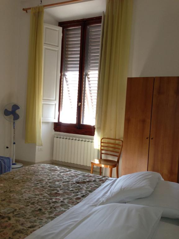 Hostel Veronique Флоренция Стая снимка