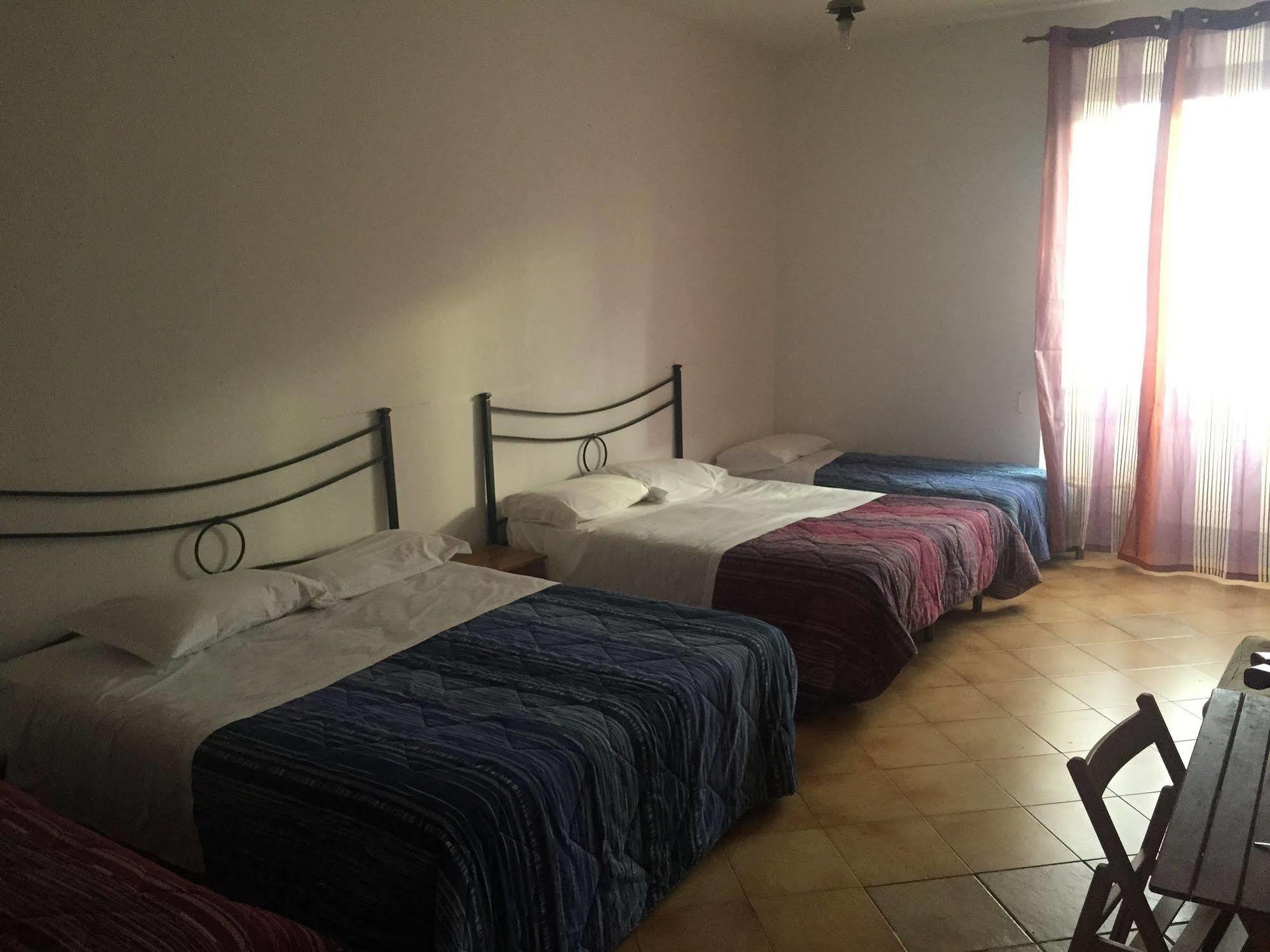 Hostel Veronique Флоренция Екстериор снимка